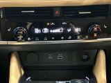 【エアコン】乗員に合わせて温度設定ができるエアコン独立温度調整機能を運転席、助手席、後席に装備!