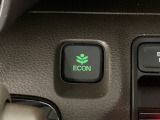 ★ECONスイッチ★ エコドライブを加速しよう!スイッチをONにすると、運転の仕方によるロスを抑え込み燃費をよくするようクルマが頑張ります(*^ー^*)燃費向上にチャレンジ♪