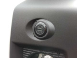 障害物を検知するソナーセンサーが取り付けられています。