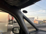 エアバッグ、サイドエアバッグ、横滑り防止装置、衝突被害軽減ブレーキなど、安全装備も充実しています。