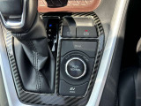 日常の運転をもっとラクに!電動パーキング&ブレーキホールドを備え、信号待ちや駐車時の操作も快適!