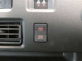 4WD切り替えスイッチです。
