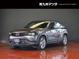 中古車専門再生工場にて熟練専任スタッフが丁寧に清掃、仕上げを実施しております。また、お客様に安心してご検討いただける様、公取協が定める基準に基づき車両検査を実施し、車両状態評価証を発行しております。