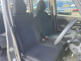 運転席からの視界もよくどなたがお乗りになられても運転しやすい車両になっていますよ