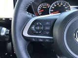 【ステアリングスイッチ】左です。ハンドルから手を離さず、運転に集中したまま手元でオーディオ操作等ができます。