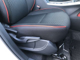 背もたれの角度や、お尻部分の上げ下げなど、ご自身の運転ポジションを細かに調整できます。運転時の姿勢によって、疲れ具合が変わってきますので、自分の運転ポジションを見つけてください。