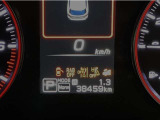 車線逸脱警報機能&衝突回避ブレーキ機能が付いています。