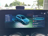 バックカメラにより駐車時の後方確認も楽にできます。