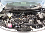 見えないところまで徹底洗浄!中古車をキレイで気持ちよくお乗りいただけるよう、内外装ともにしっかり「まるごとクリーニング」♪エンジンルームも施工済!