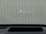 カラーヘッドアップディスプレイ付き。少ない視線移動で情報を確認できるので、運転の疲労軽減に繋がりますよ♪