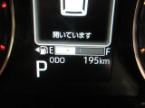 たとえばダイハツのお店にある、たくさんのスマアシ搭載車は、正常に作動する事をしっかり確認します。