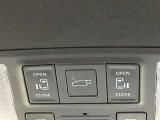 両側電動スライドドア付き、運転席にいながら開閉もラクラク