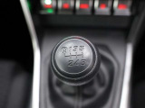 貴重なマニュアル車です。