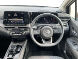 運転席周りです視界広々