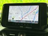 鮮明な地図表示で、目的地までスムーズに案内。渋滞情報もリアルタイムで確認できるので、最適なルートを選択できます。遠出も安心です。