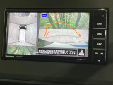 【アラウンドビューモニター】専用のカメラにより、上から見下ろしたような視点で360度クルマの周囲を確認することができます☆死角部分も確認しやすく、狭い場所での切り返しや駐車もスムーズに行えます。