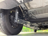 お車を安心してお乗りいただく為には、足回りの定期点検が欠かせません。サービスサポート(有償保証)では無料点検もご提供しており、安心のカーライフをお過ごしいただけるサポート体制が整っています。