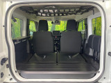普段のお買い物や通勤、送迎等に十分な荷室スペースを確保しております。セカンドシートを倒すと、大きな荷物の積載も可能です♪