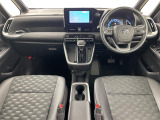 ヴォクシー 1.8 ハイブリッド S-Z E-Four 4WD 修復歴無し
