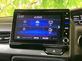 お気に入りの音楽やラジオを、クリアな音質でお楽しみいただけます。多様なソースに対応し、ドライブをより一層楽しく彩ります。