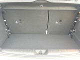 ●トランクルーム:趣味が広がる収容スペース!これだけの広さがあればお買い物やレジャーなどにも最適です!使用感も少なくきれいな状態を維持しております。