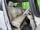 運転席シート廻りは使用感も少なく、良好な状態となっています。丁寧に使われていたことがよくわかりますね。