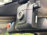 【ドライブレコーダー】ドライブレコーダー装備!走行中はもちろん、あおり運転や事故に遭遇した際、映像で記録し、万一のリスクに備えます。※記録用SDカードはお客様ご自身でご準備いただく必要があります。