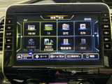 様々な情報を表示でき、運転をサポートします。直感的な操作で、必要な情報をすぐに確認できます。快適なカーライフを。