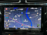 【純正SDナビ】フルセグTVの視聴も可能な高性能&多機能ナビでドライブも快適ですよ☆