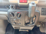 気になるお車がありましたら右の電話番号から直接お店にお問い合わせください。支払方法から車両情報、状態までなんでもご説明させて頂きます。スタッフ一同ご連絡お待ちしております。