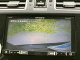 後方視界をサポートするモニター画面です。駐車時や狭い道での運転も、より安全に行うことができます。運転に自信がない方にもおすすめです。