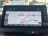 地図上に周辺の道路や施設、現在地の目印が表示され、画面を見ながら目的地までの道順を確認できます。案内情報をひと目で把握しやすく、慣れない場所へのお出かけにも便利です。