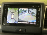 バックモニター付きで、狭い場所での駐車も安心です。安全確認をサポートし、スムーズな駐車を可能にします。