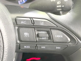 【レーダークルーズコントロール】高速道路での長距離走行が楽に!!自動で速度を保つクルーズコントロールが、衝突軽減システムと連携し、前方の車両を感知して車間を保つように速度調節してくれます!!