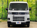 弊社では、全車『修復歴なし』のお車のみ取り扱っております。専任バイヤーによる厳選した仕入れの後、入庫後の車両チェックを行い、ネクステージが認定した高品質な中古車をご提供しております。
