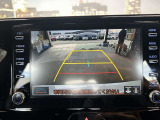 【バックカメラ】運転席から画面上で安全確認ができます。駐車が苦手な方にもオススメな便利機能です。