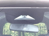 【ホンダセンシング】走行中に前方の車両等を認識し、衝突しそうな時は警報とブレーキで衝突回避と被害軽減をアシスト。より安全にドライブをお楽しみいただけます。