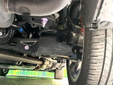 お車を安心してお乗りいただく為には、足回りの定期点検が欠かせません。サービスサポート(有償保証)では無料点検もご提供しており、安心のカーライフをお過ごしいただけるサポート体制が整っています。