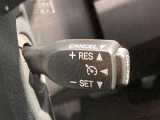 【クルーズコントロール】高速道路もラクラク走行。アクセルを離しても一定速度で走行ができ、長距離運転時の負担を軽減!加速・減速も簡単なスイッチ操作で調整できます。