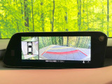 【360&deg;ビューモニター】専用のカメラにより、上から見下ろしたような視点で360度クルマの周囲を確認することができます☆死角部分も確認しやすく、狭い場所での切り返しや駐車もスムーズに行えます。