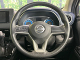 インテリアに合わせたデザインのステアリングは、運転される方のことも考え、運転しやすい形状、大きさです。是非一度、実際に触ってお確かめください。