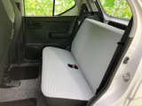 後席は、シンプルで落ち着いたデザイン。乗車時の快適性を追求しています。ゆったりとくつろげる空間を提供します。清掃も行き届いています。