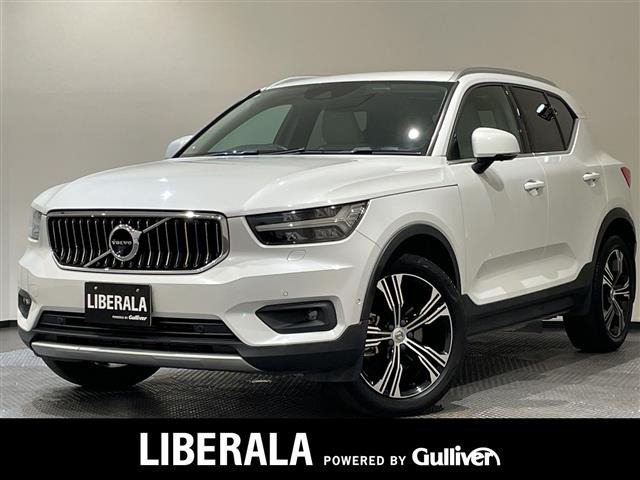 XC40 T4 AWD インスクリプション 4WD 4WD 本革シート