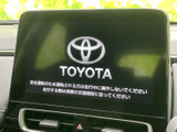 使いやすいインターフェースで、目的地設定や音楽再生をスムーズに行えます。ドライブ中のエンターテイメントを豊かに彩る、充実の機能が魅力です。