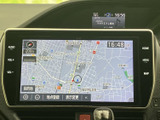 鮮明な地図表示で、目的地まで迷うことなく到着できます。渋滞情報もリアルタイムで確認可能。遠出の計画も安心して立てられますね。