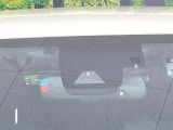 【トヨタセーフティセンス】走行中に前方の車両等を認識し、衝突しそうな時は警報とブレーキで衝突回避と被害軽減をアシスト。より安全にドライブをお楽しみいただけます。
