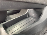 前席の収納スペースも十分ございます!常備しておきたいものを収納できるのは便利ですね!