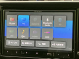 音楽やテレビなど、選べるメニューが画面上に整理され、使いたい項目を確認しやすい仕様です。普段の音楽再生から映像の利用まで、用途に合わせて選択できます。
