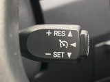 【クルーズコントロール】高速道路もラクラク走行。アクセルを離しても一定速度で走行ができ、長距離運転時の負担を軽減!加速・減速も簡単なスイッチ操作で調整できます。