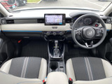 使いやすいインターフェースのナビ・オーディオシステム。運転に必要な情報を的確に表示し、快適なドライブをサポートします。